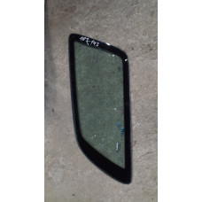  Стекло кузовное боковое правое к  Ford  Mondeo,  1998