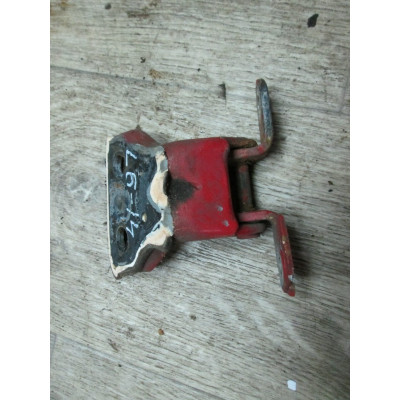  Петля двери к  Nissan  Sunny,  1993