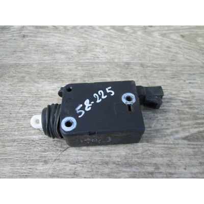  Активатор замка багажника к  Opel  Omega,  1998