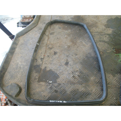  Уплотнитель к  Fiat  Punto,  2001