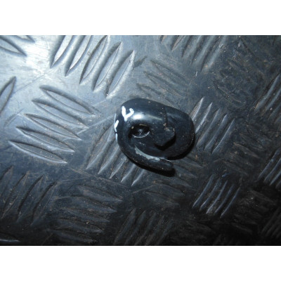  Направляющая шторки багажника (салазки) к  Mercedes  E W210,  2001