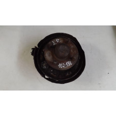  Кулак задний правый к  Nissan  Sunny,  1993