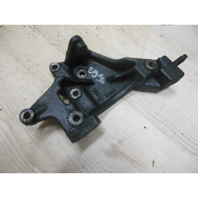  Кронштейн генератора к  Ford  Mondeo,  1995