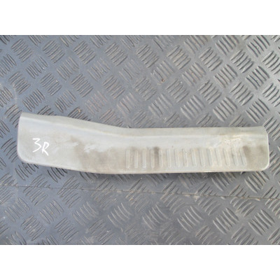  Накладка на порог к  Mitsubishi  Galant,  1998