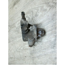  Корпус термостата к  Peugeot  306,  1996