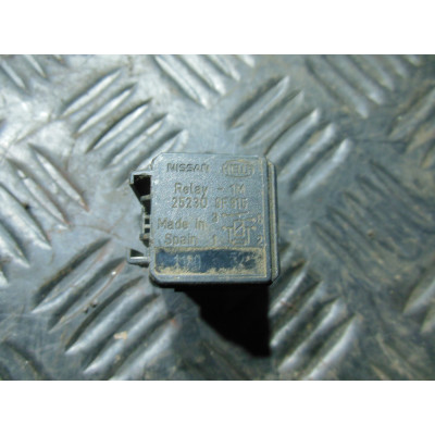  Реле (прочие) к  Nissan  Primera,  2001