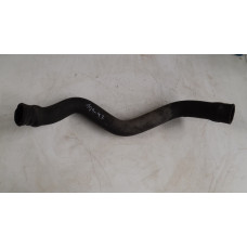  Патрубок (трубопровод, шланг) к  Volkswagen  Golf,  1994