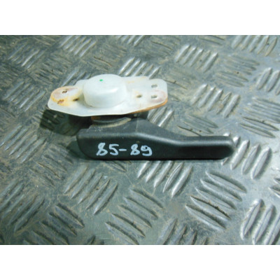  Кнопка открытия лючка топливного бака к  Nissan  Primera,  2001