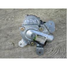  Моторчик заднего стеклоочистителя (дворника) к  Nissan  Terrano,  2000