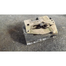  Замок двери задней левой к  Renault  Megane,  1998