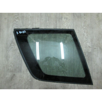  Стекло кузовное боковое левое к  Mitsubishi  Space Wagon,  1996