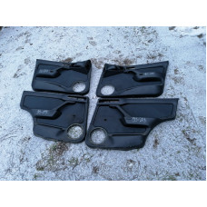  Обшивка двери (дверная карта) комплект к  Alfa Romeo  146,  1999