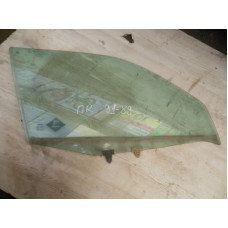  Стекло двери передней правой к  Nissan  Primera,  1998