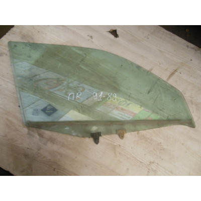  Стекло двери передней правой к  Nissan  Primera,  1998