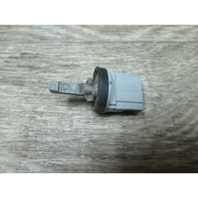  Датчик температуры к  Porsche  Cayenne,  2008