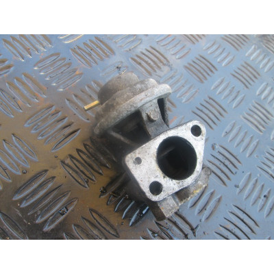 Клапан EGR к  Mitsubishi  Galant,  1998