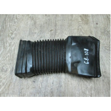  Патрубок отопителя (печки) к  Audi  100,  1989