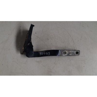  Петля капота правая к  Volkswagen  Golf,  1994