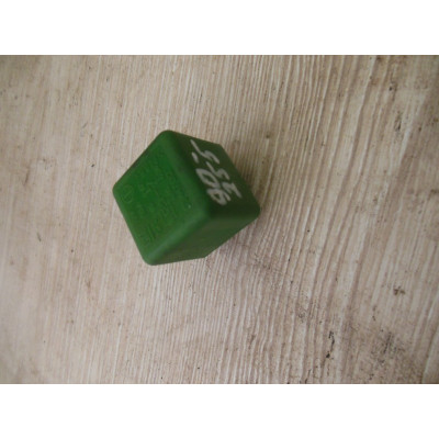  Реле вентилятора к  Opel  Vectra,  1998