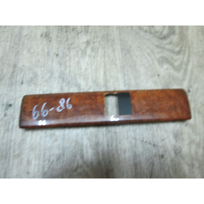 Накладка декоративная на торпедо к  BMW  7 E38,  1999