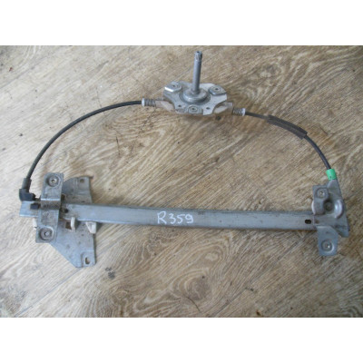  Стеклоподъемник задний правый к  Mitsubishi  Carisma,  1999