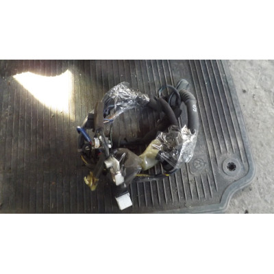  Проводка двери к  Mitsubishi  Colt,  1998