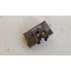  Замок двери задней левой к  Audi  100,  1986