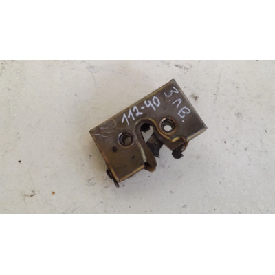 Замок двери задней левой к  Audi  100,  1986