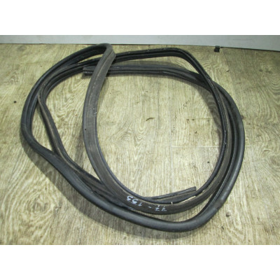  Уплотнитель к  Volkswagen  Golf,  1996