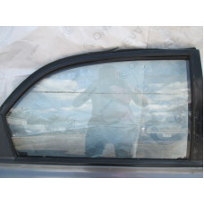  Стекло двери задней правой к  Mazda  626,  1996
