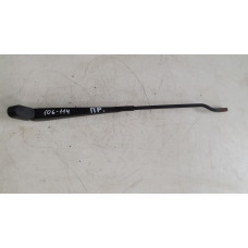 Щеткодержатель (поводок стеклоочистителя, дворник) к  Ford  Escort,  1998