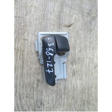  Ручка внутренняя задняя левая к  Mazda  626,  1996