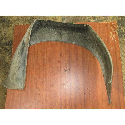  Защита арок передняя правая (подкрылок) к  Audi  100,  1985