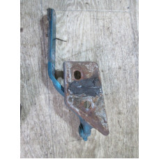  Петля капота правая к  Volkswagen  Golf,  1995