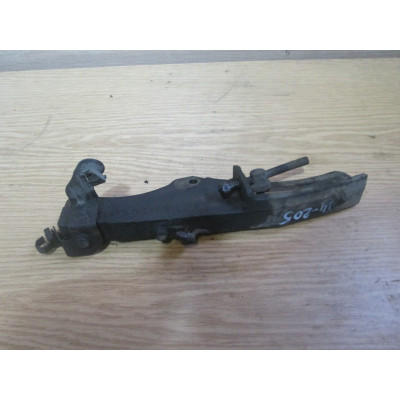  Кронштейн гидроусилителя к  Mazda  323,  1997