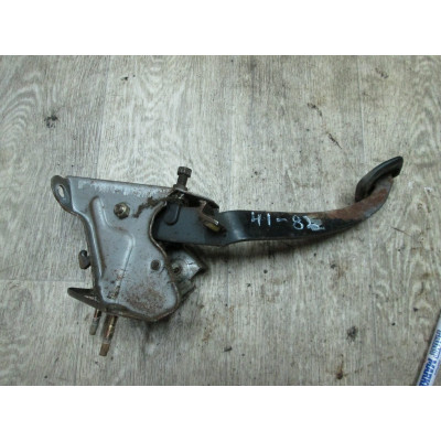  Педаль сцепления к  Nissan  Sunny,  1993