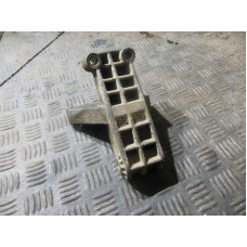  Кронштейн двигателя к  Alfa Romeo  146,  1999