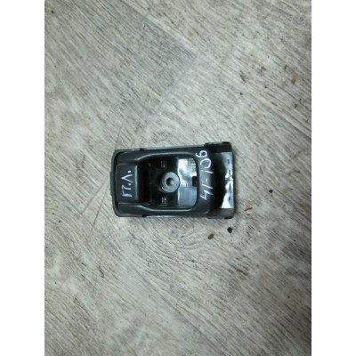  Ручка внутренняя передняя левая к  Nissan  Sunny,  1993