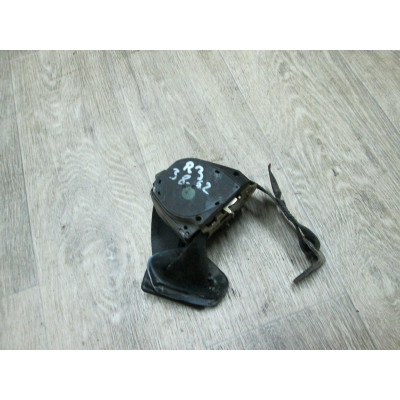  Ремень безопасности задний правый к  Ford  Fiesta,  1999