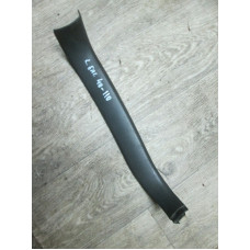  Обшивка крышки багажника к  Mitsubishi  Space Wagon,  1996