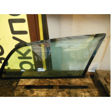  Стекло кузовное боковое правое к  Mercedes  E W210,  2001