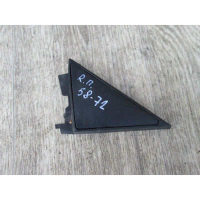  Заглушка к  Mitsubishi  Carisma,  2000