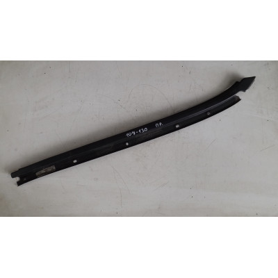  Молдинг стекла лобового к  Citroen  Xsara,  1998