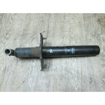  Кронштейн крепления бампера к  BMW  7 E38,  1999