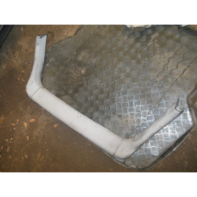  Обшивка крышки багажника к  Mercedes  E W210,  2001