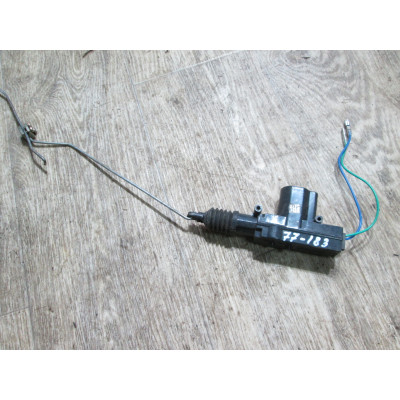  Активатор (привод) замка двери к  Volkswagen  Golf,  1996