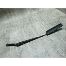  Щеткодержатель (поводок стеклоочистителя, дворник) к  Mitsubishi  Space Wagon,  1996