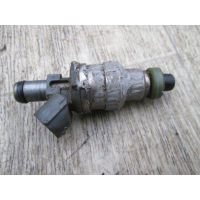  Форсунка к  Mazda  323,  1994