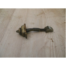  Ограничитель открывания двери передней к  Nissan  Primera,  1998