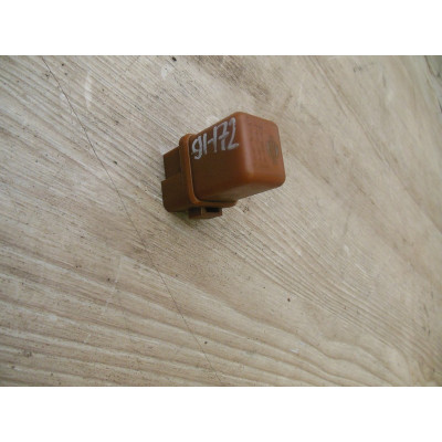  Реле (прочие) к  Nissan  Primera,  1998